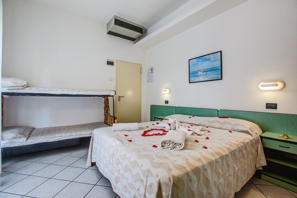 Hotel San Paolo Rimini Oda fotoğraf